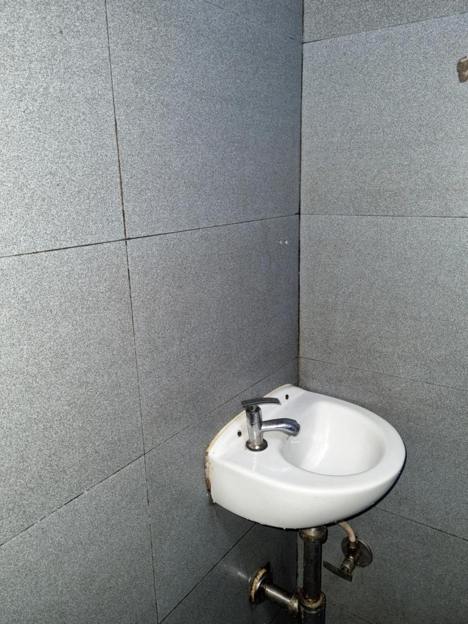 Unibed Dormitory Mumbai Exterior photo